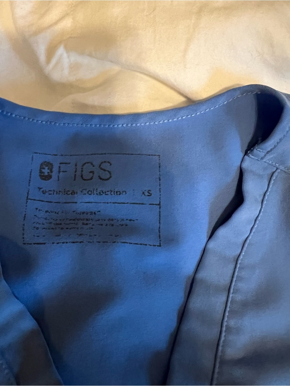 FIGS Women’s Ceil Blue Scrub Set